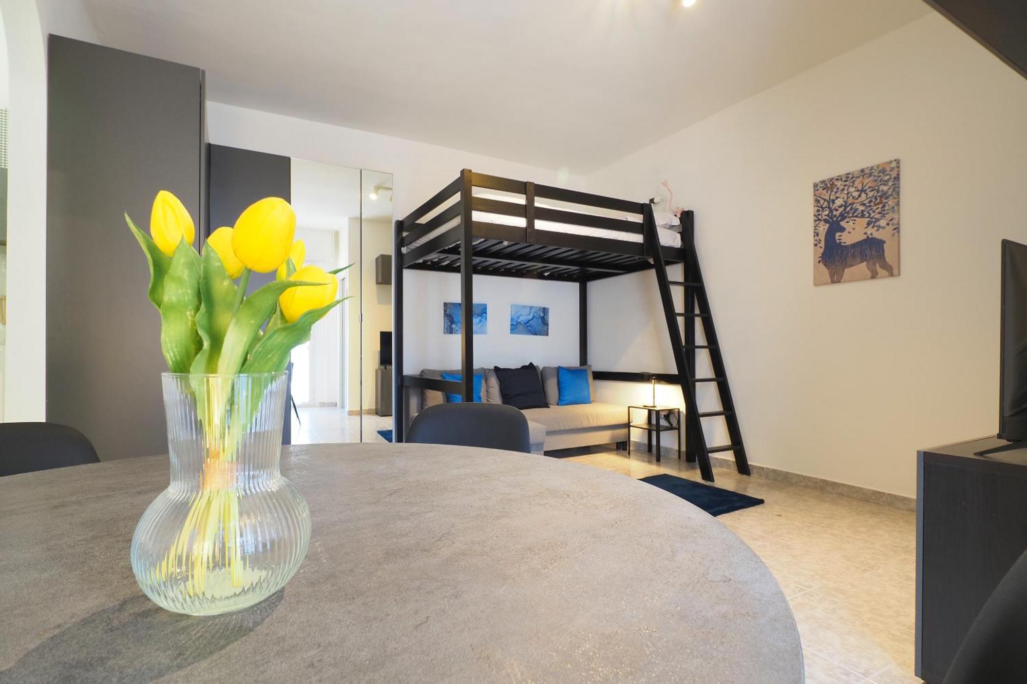 Primopiano - Astesani Apartment Milan Bagian luar foto